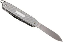 Victorinox Pioneer X -Famous Knife Shop VT0 8231 26 05 victorinox pioneer x vt0 8231 26 05
