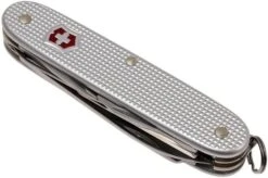 Victorinox Pioneer X -Famous Knife Shop VT0 8231 26 07 victorinox pioneer x vt0 8231 26 07