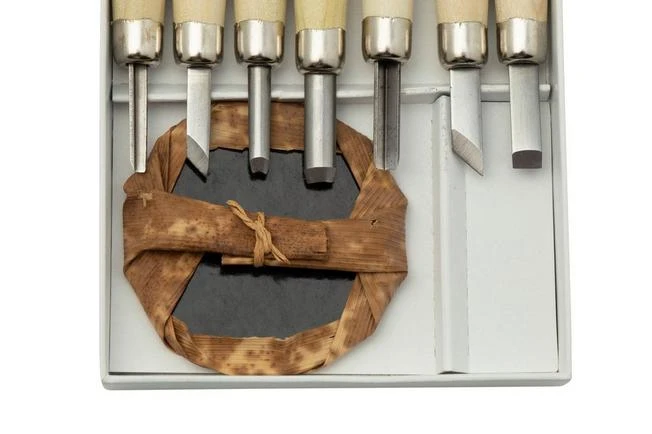 Yoshiharu L-7 Maruichi Japanese Wood Carving Knives, Set Of 7 With Baren 5 Yoshiharu L-7 Maruichi Japanese Wood Carving Knives, Set Of 7 With Baren - Image 3