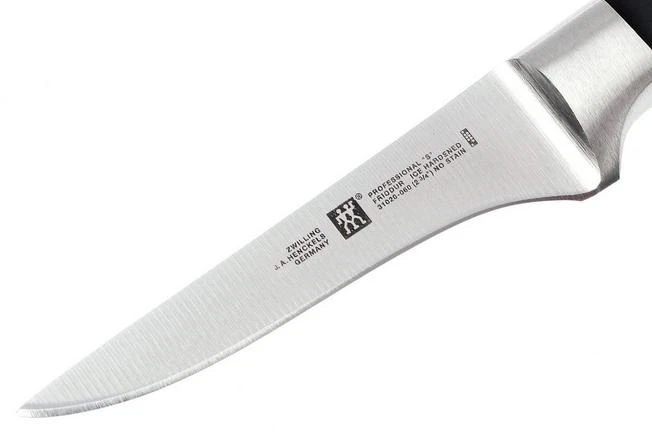 Zwilling J.A. Henckels Professional "S" Paring Knife 6 Cm (2,75") 4 Zwilling J.A. Henckels Professional "S" Paring Knife 6 Cm (2,75") - Image 2