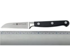 Zwilling J.A. Henckels Professional "S" Paring Knife 9 Cm (3") -Famous Knife Shop ZW31020 090 04 zwilling professional s 31020 090 groentemes d4