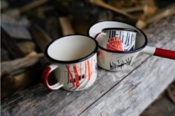 Knivesandtools Enamel Set E-SET-01, Mugs 8 Cm, 10 Cm & Saucepan 14 Cm, Enamel Crockery 13 Knivesandtools Enamel Set E-SET-01, Mugs 8 Cm, 10 Cm & Saucepan 14 Cm, Enamel Crockery -Famous Knife Shop knivesandtools enamelware 11